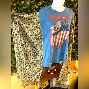 UPCYCLED one of a kind JOHNNY CASH Music T Shirt